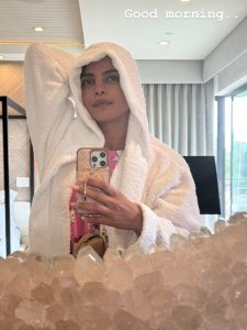 Priyanka Chopra’s Refreshing Morning Selfie: A Glimpse into Elegance and Comfort