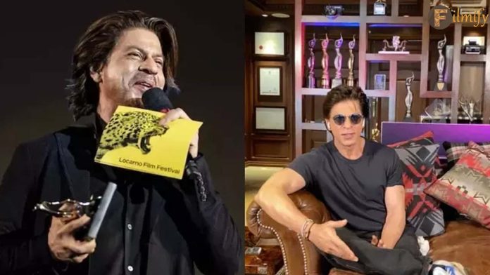 Shah Rukh Khan Has A Trophy Library