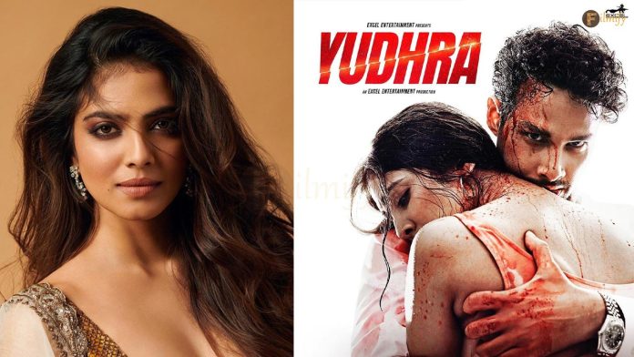 Peeks into Malavika Mohanan thoughts during 'Yudhra' intimate scenes shoot